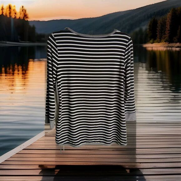 T By Talbots Stripe Blouse Size XS UPF 50 Protection Rayon Long Sleeve - Picture 6 of 7